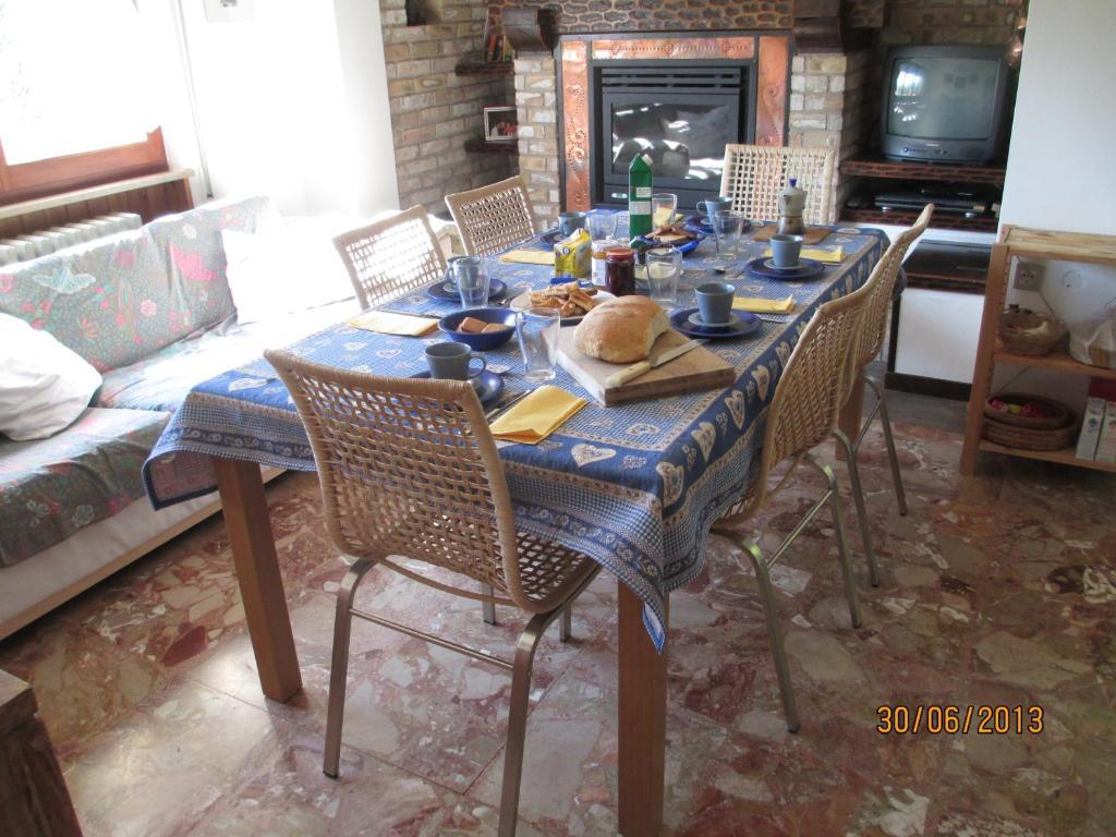 Casa Balducci Bed&Breakfast Mercatello sul Metauro Ngoại thất bức ảnh